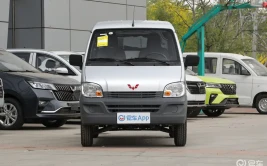 性价比最高的自主面包车 五菱之光379万起售面包车多少钱一辆